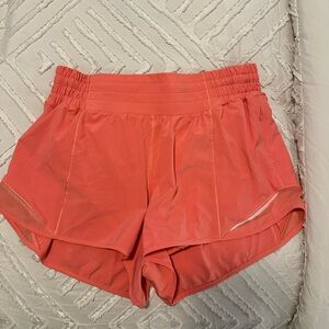 Lululemon Hottie Hot 4"